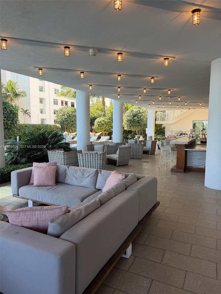 2900 NE 7th Ave # 1205, Miami FL 33137 — 27