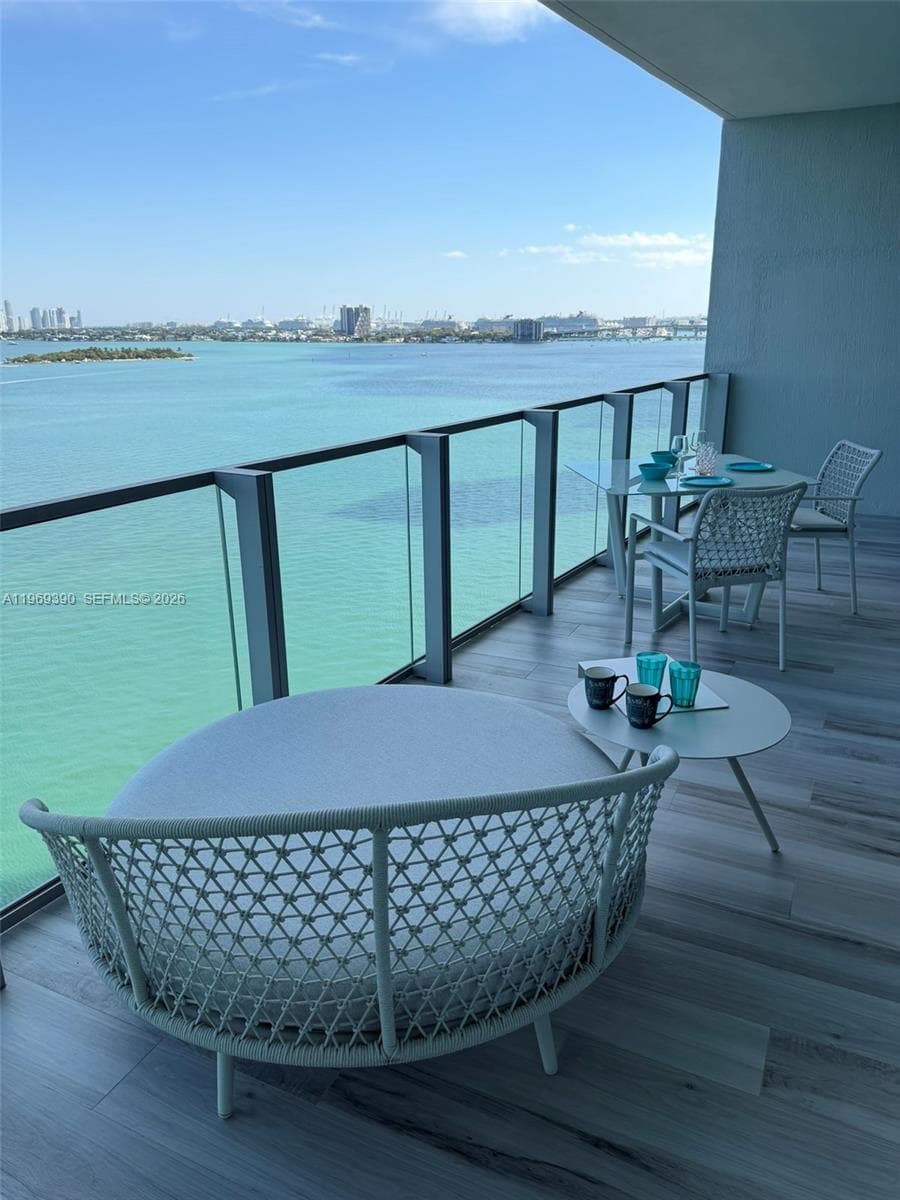 2900 NE 7th Ave # 1205, Miami FL 33137 — 53