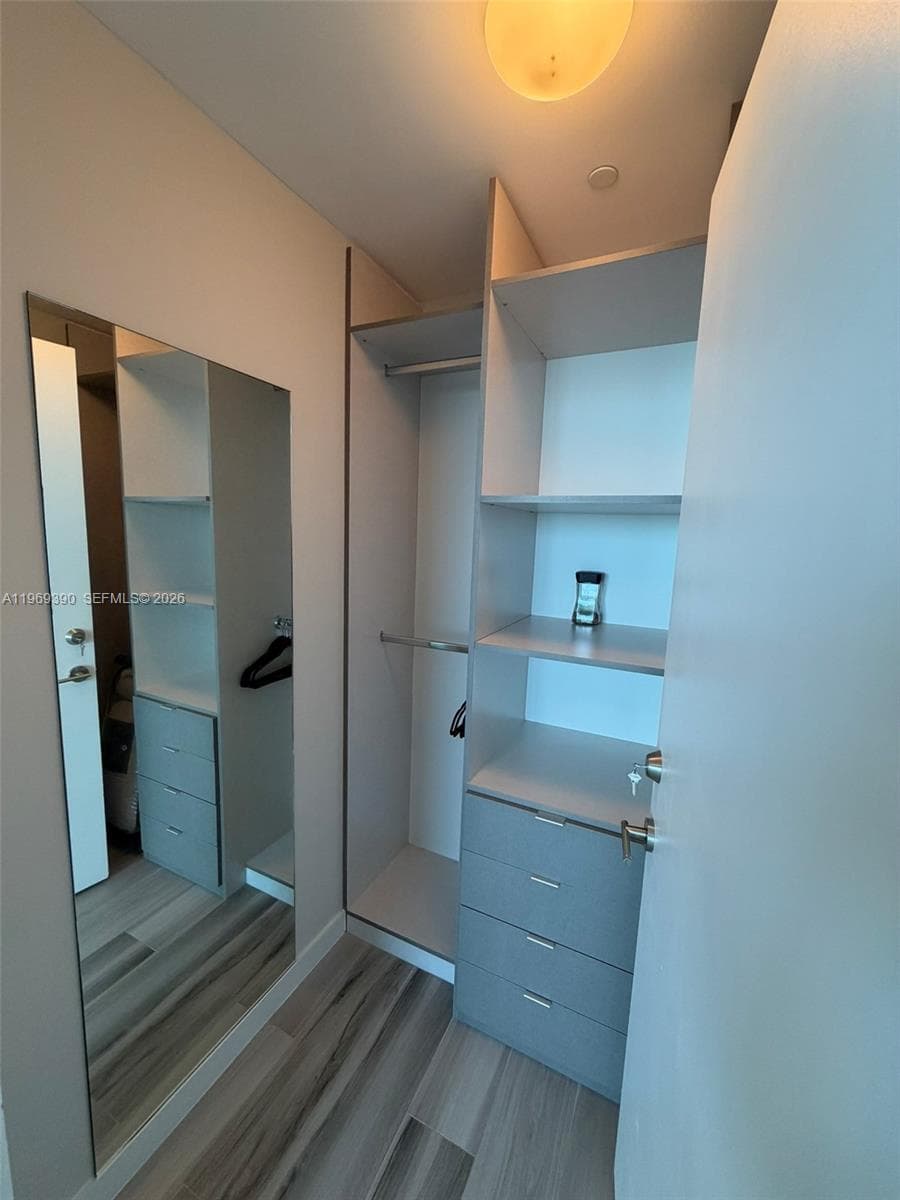 2900 NE 7th Ave # 1205, Miami FL 33137 — 77