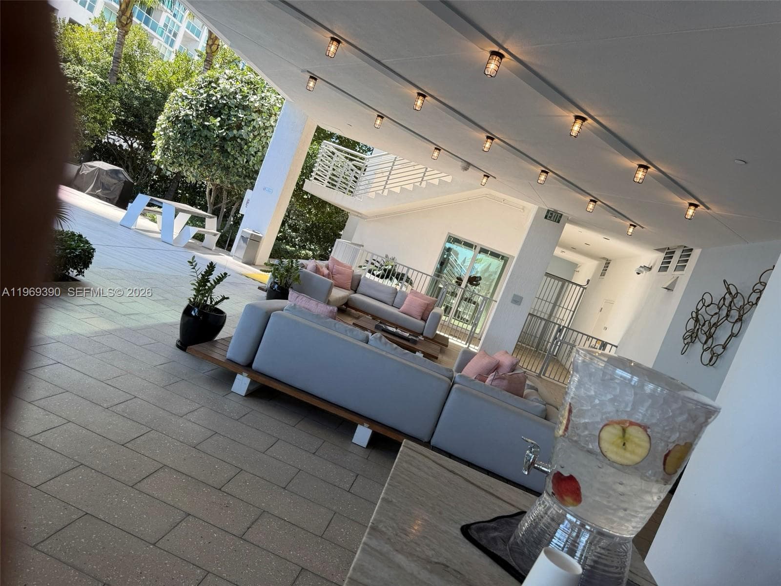 2900 NE 7th Ave # 1205, Miami FL 33137 — 90