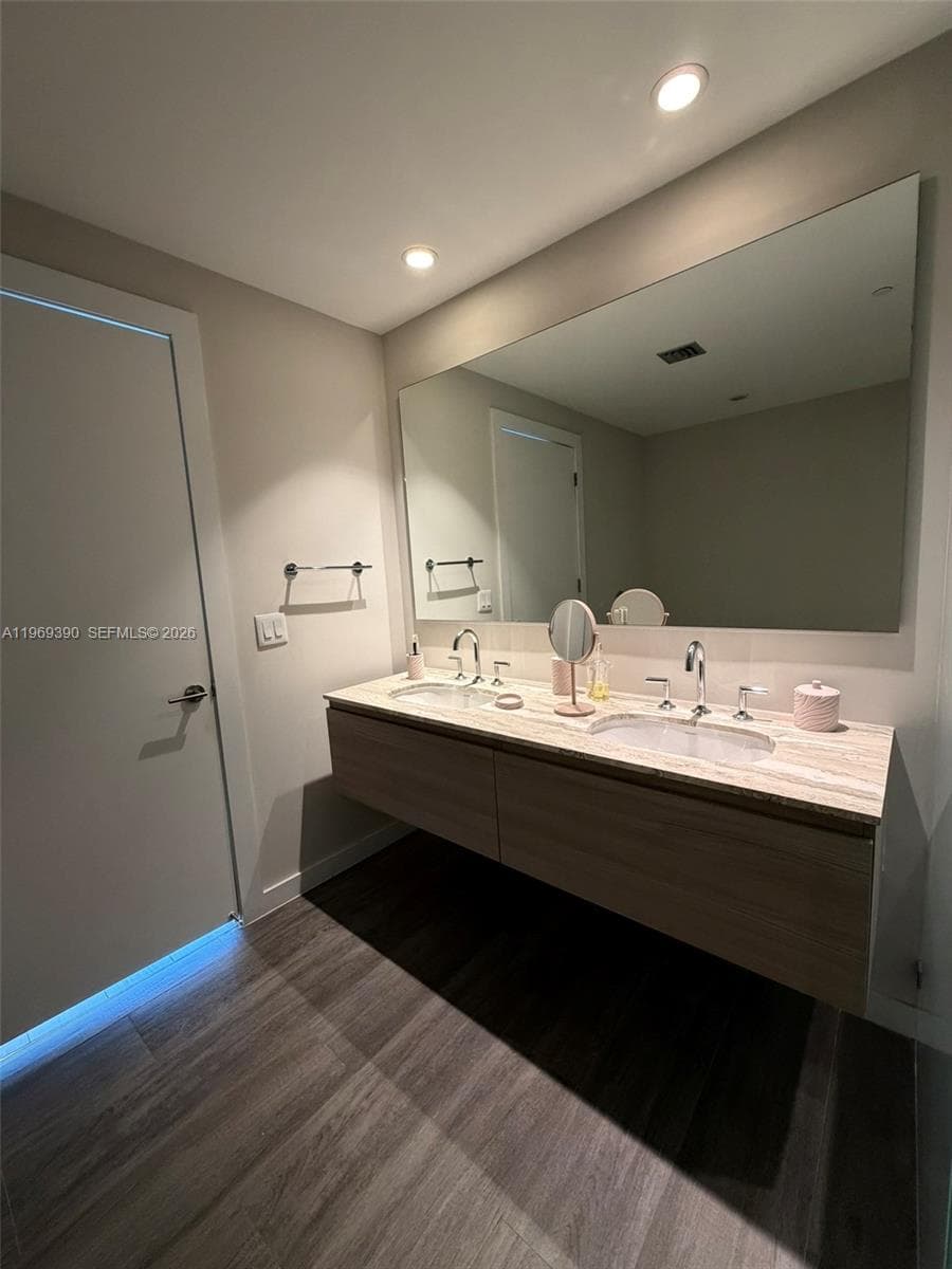 2900 NE 7th Ave # 1205, Miami FL 33137 — 45