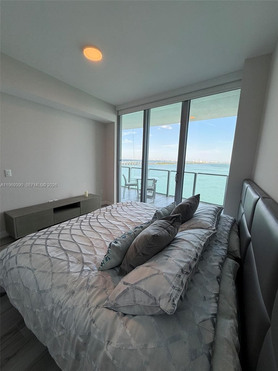 2900 NE 7th Ave # 1205, Miami FL 33137 — 74