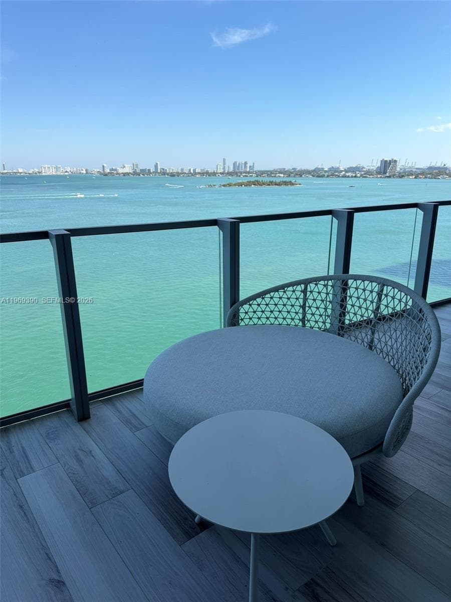 2900 NE 7th Ave # 1205, Miami FL 33137 — 4