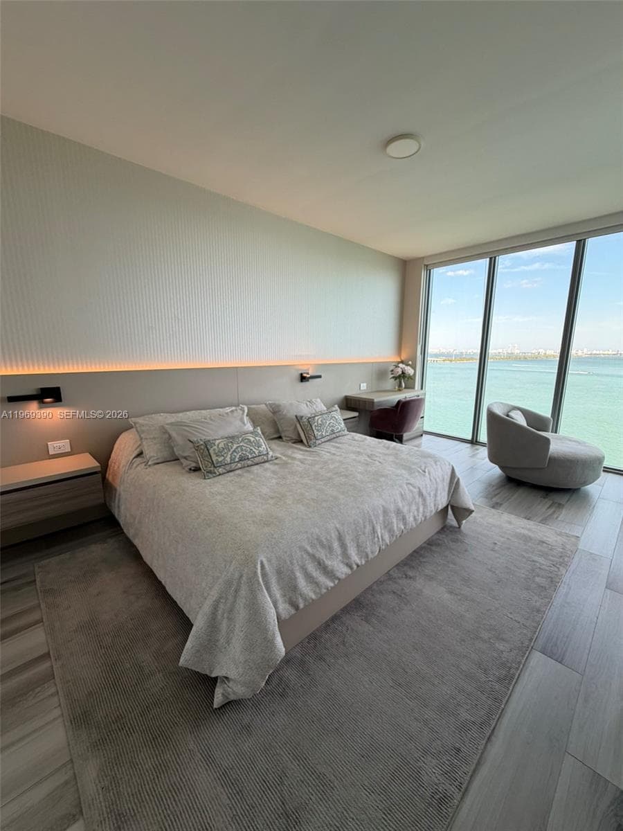 2900 NE 7th Ave # 1205, Miami FL 33137 — 21