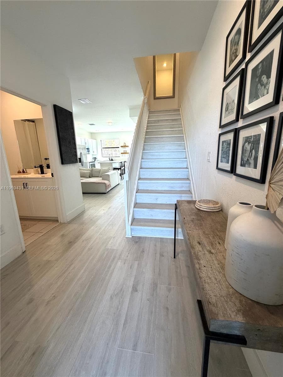 14724 SW 181st Ter, Miami FL 33187 — 27