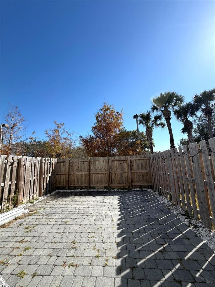 14724 SW 181st Ter, Miami FL 33187 — 36