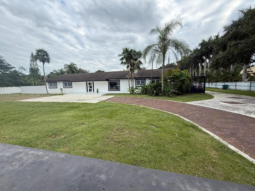 15750 SW 216th St, Miami FL 33170 — 1