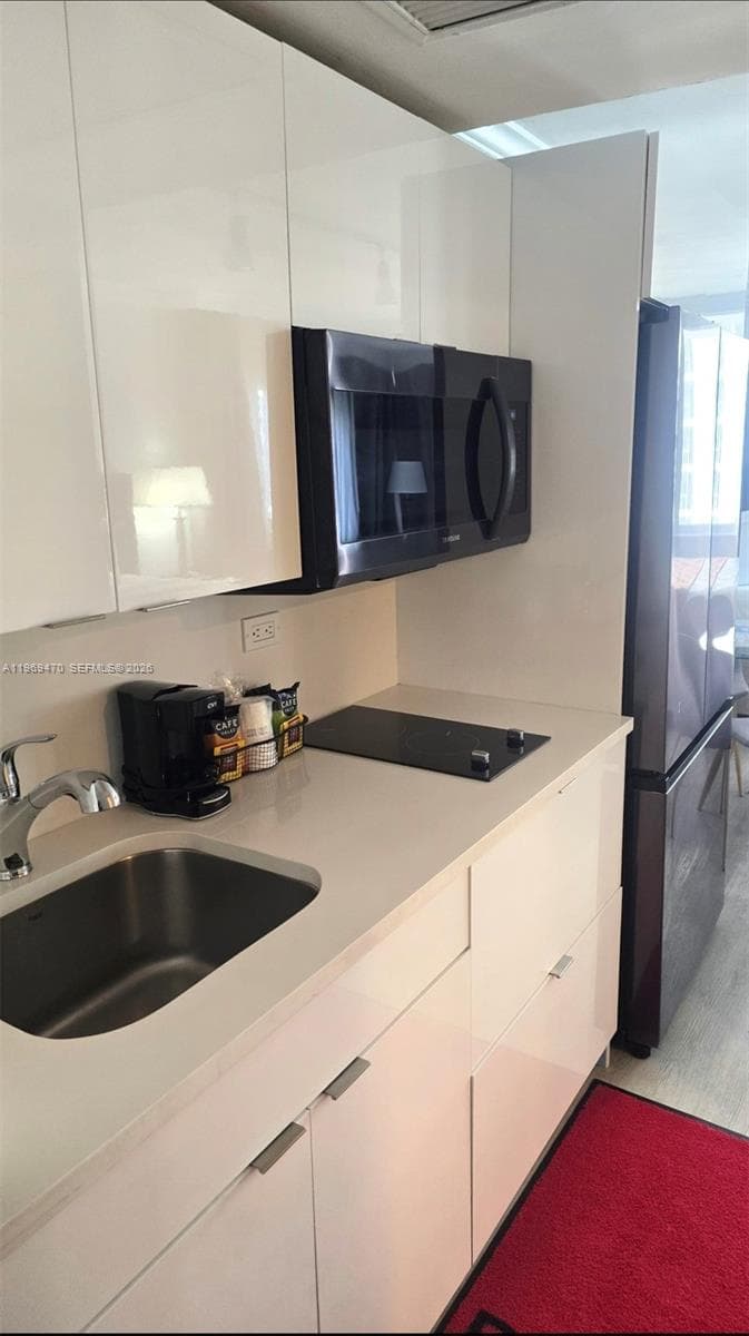 19201 Collins Ave # 1126, Sunny Isles Beach FL 33160 — 2