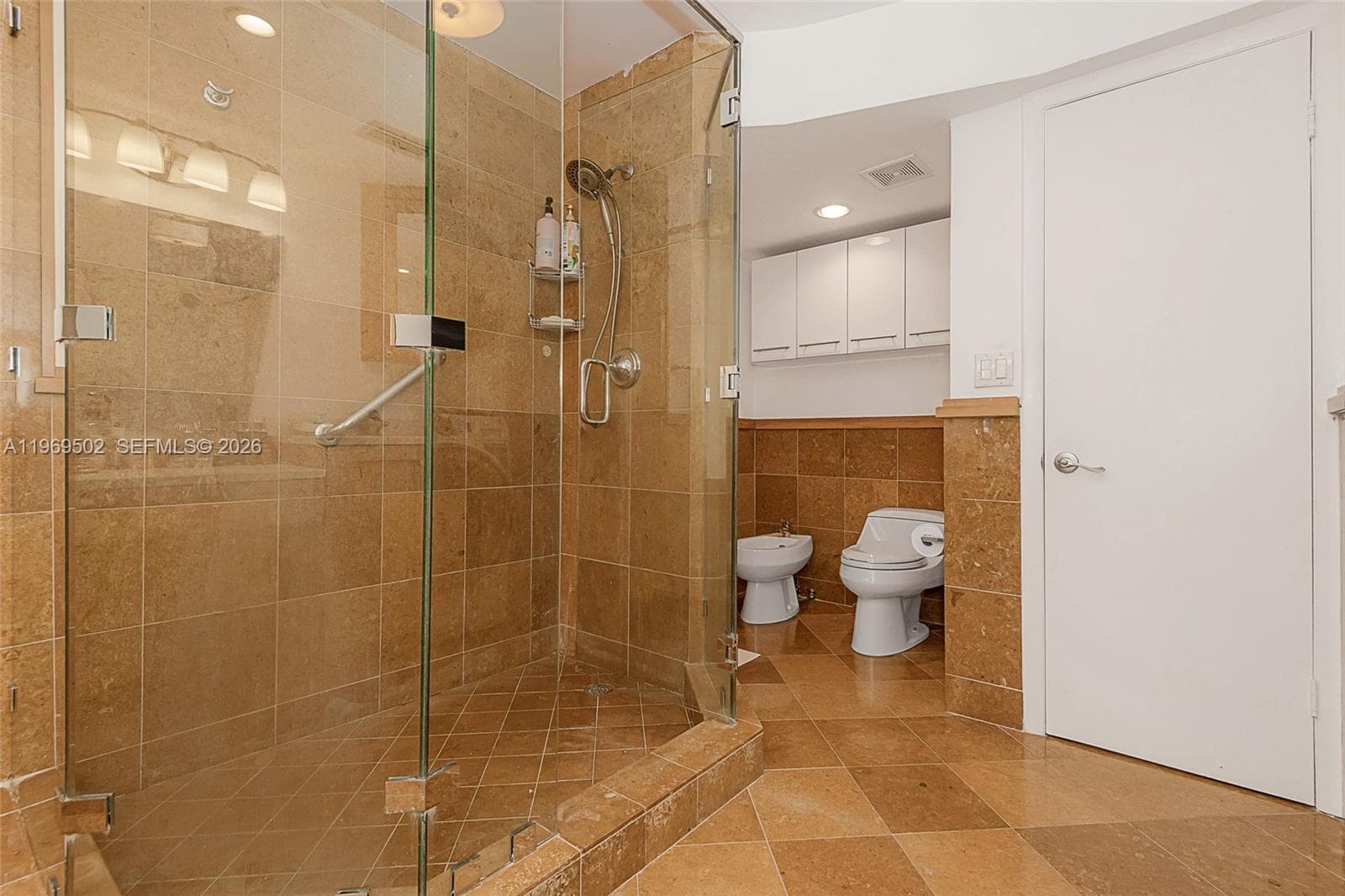 6423 Collins Ave # 309, Miami Beach FL 33141 — 23