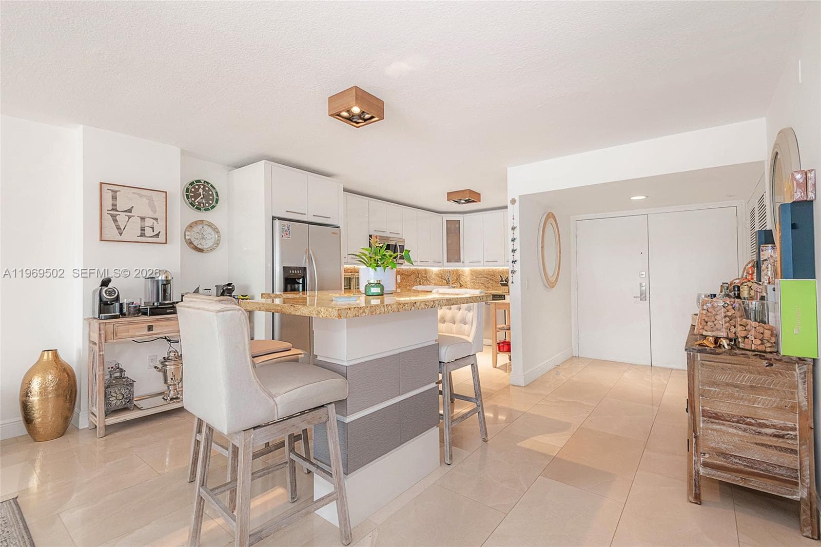 6423 Collins Ave # 309, Miami Beach FL 33141 — 12