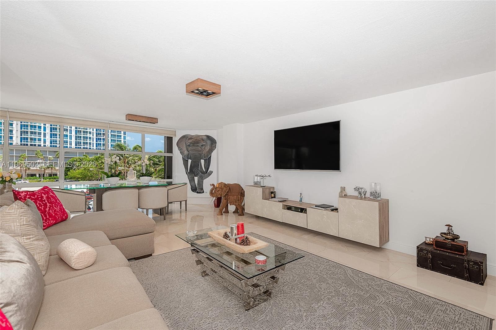6423 Collins Ave # 309, Miami Beach FL 33141 — 7