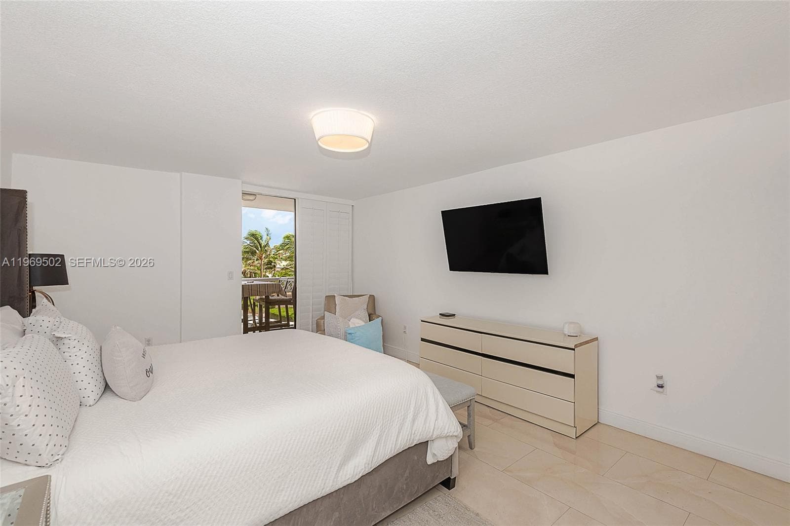 6423 Collins Ave # 309, Miami Beach FL 33141 — 20