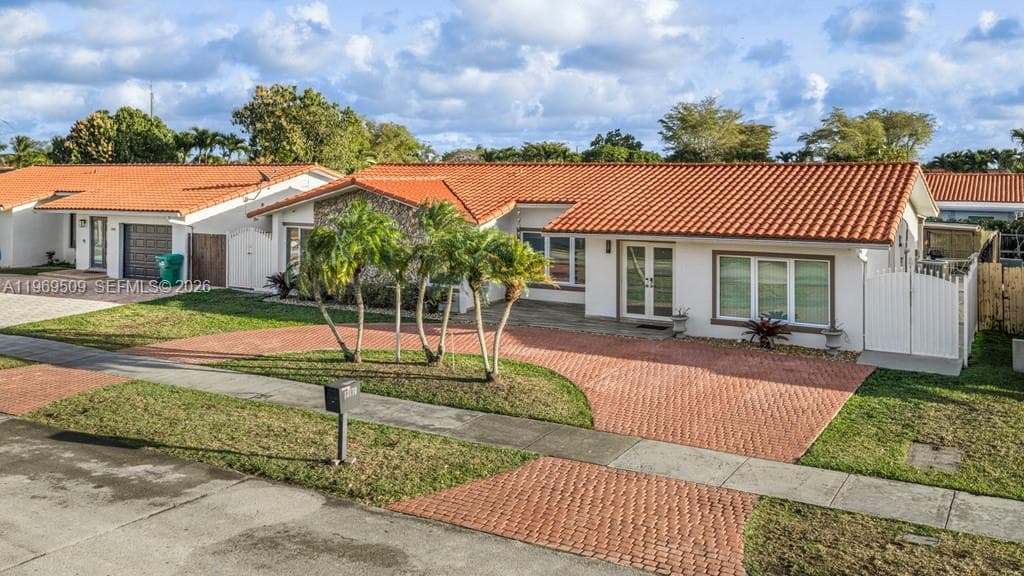 13170 SW 20th St, Miami FL 33175 — 1