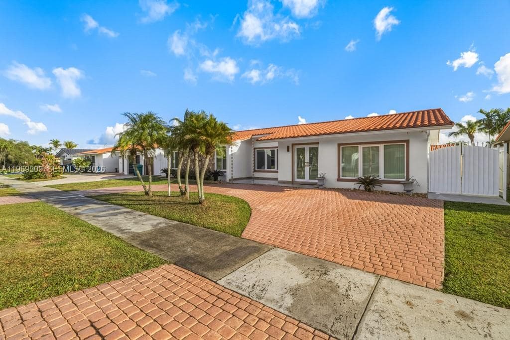 13170 SW 20th St, Miami FL 33175 — 10