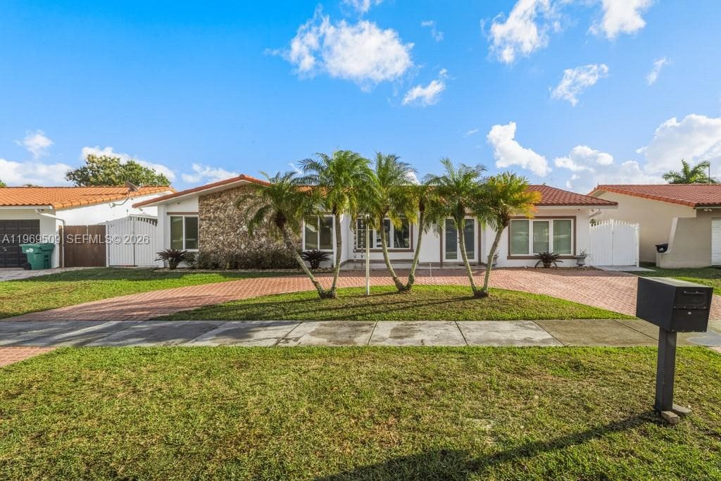 13170 SW 20th St, Miami FL 33175 — 11