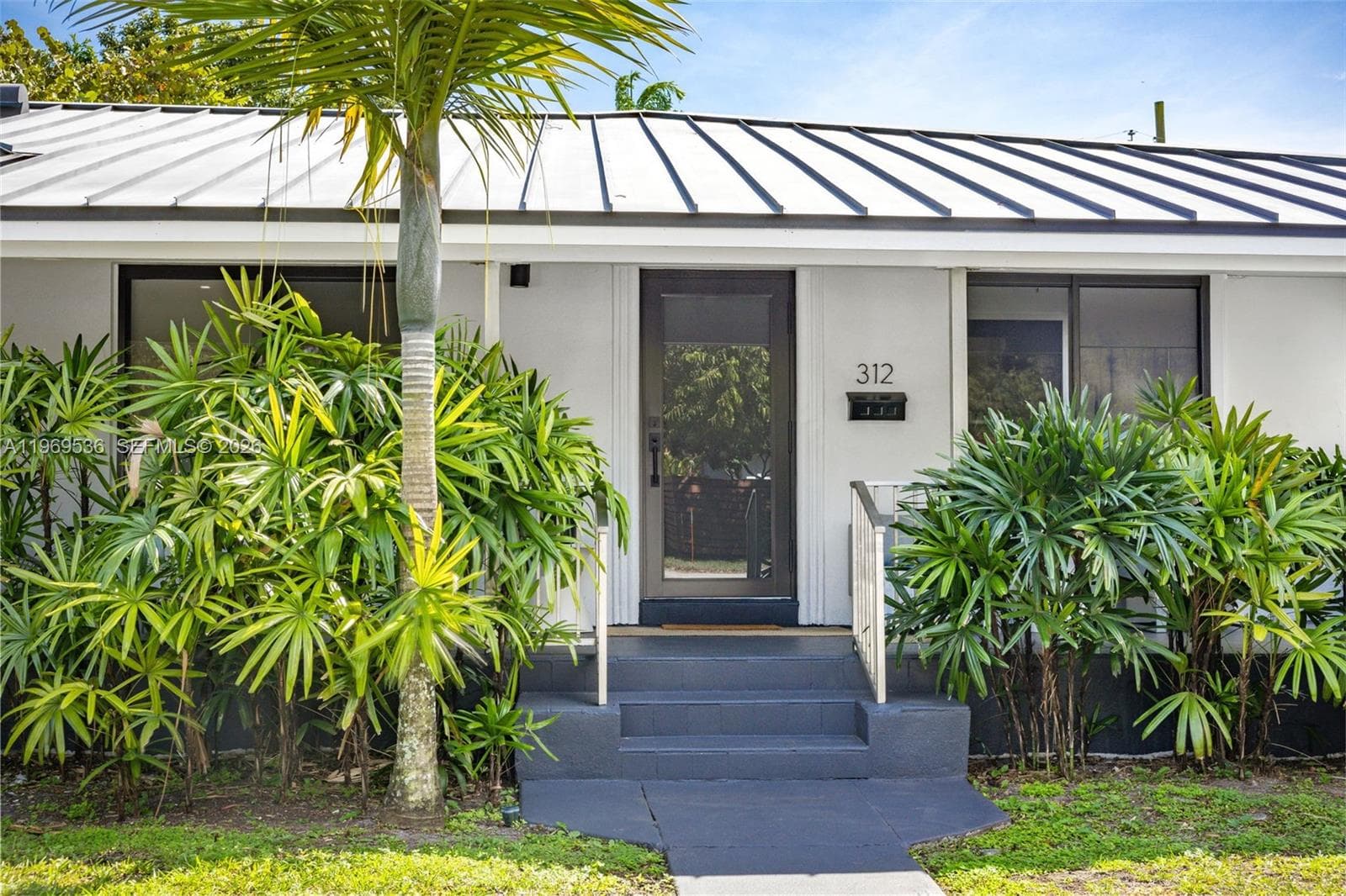 312 NE 90th St, El Portal FL 33138 — 62