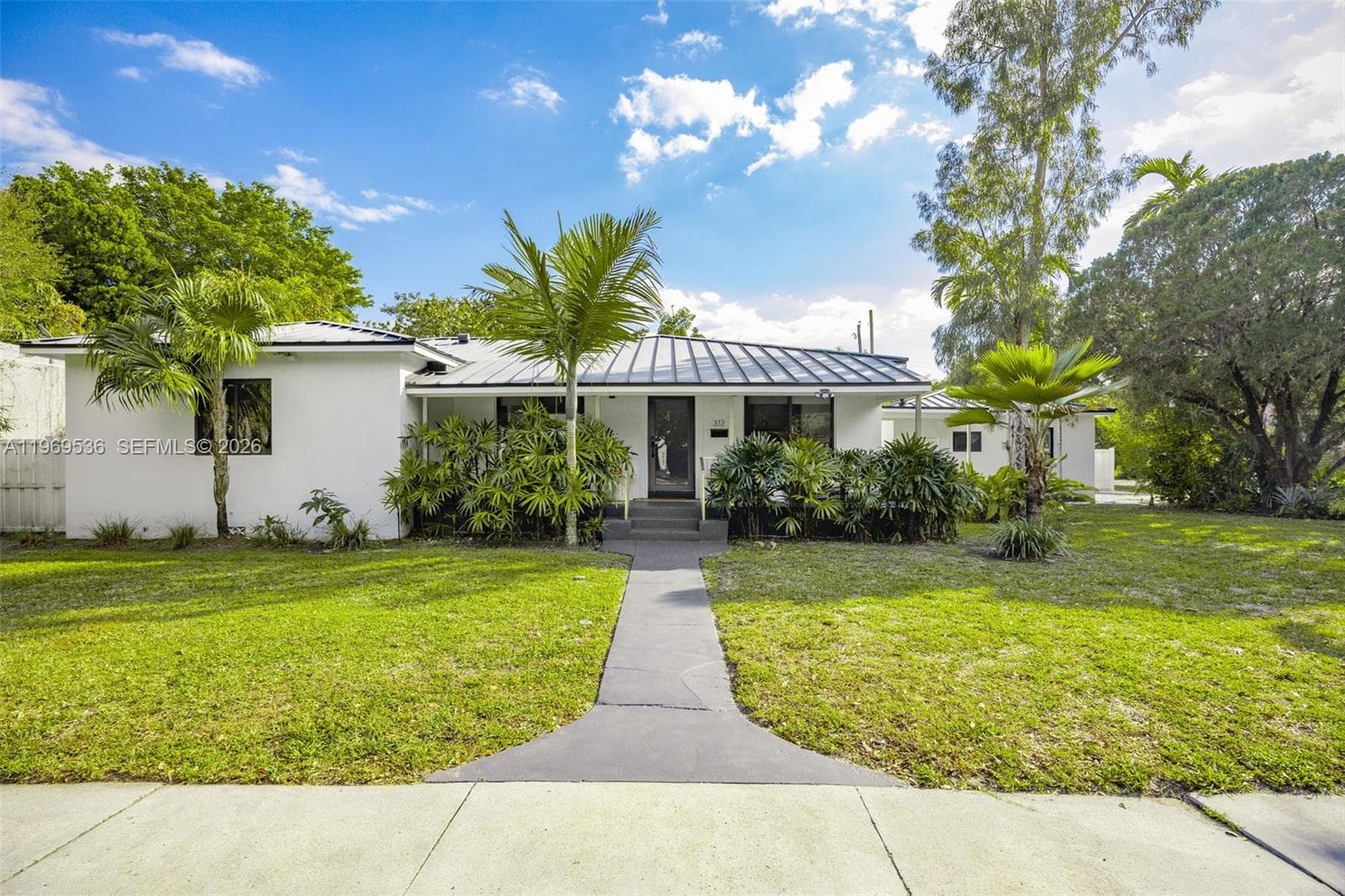 312 NE 90th St, El Portal FL 33138 — 2