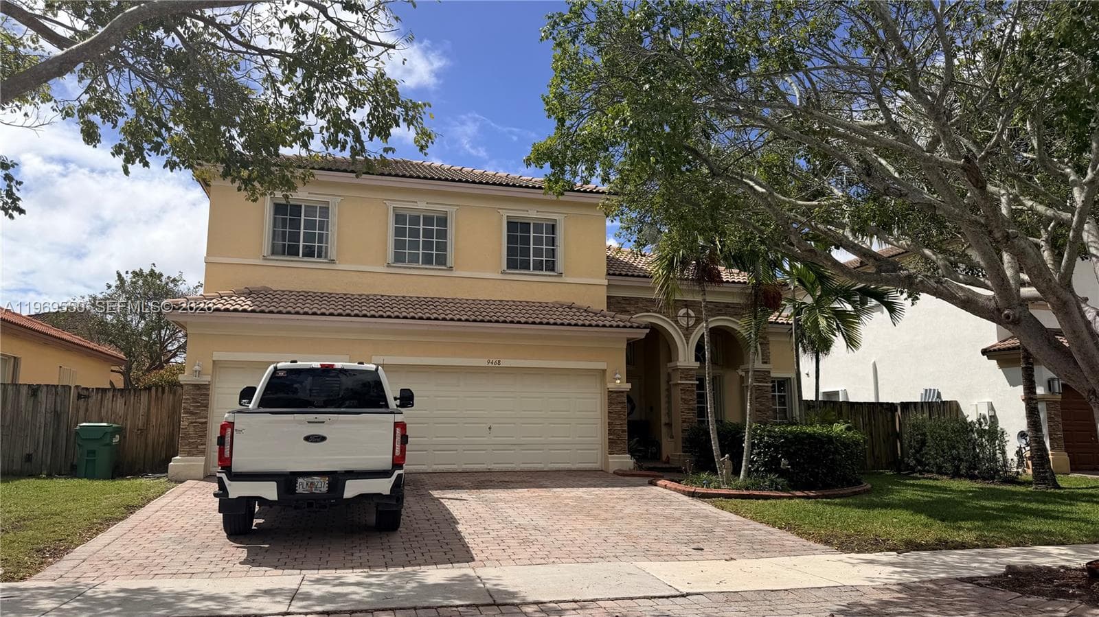 9468 SW 221st Ln, Cutler Bay FL 33190 — 2