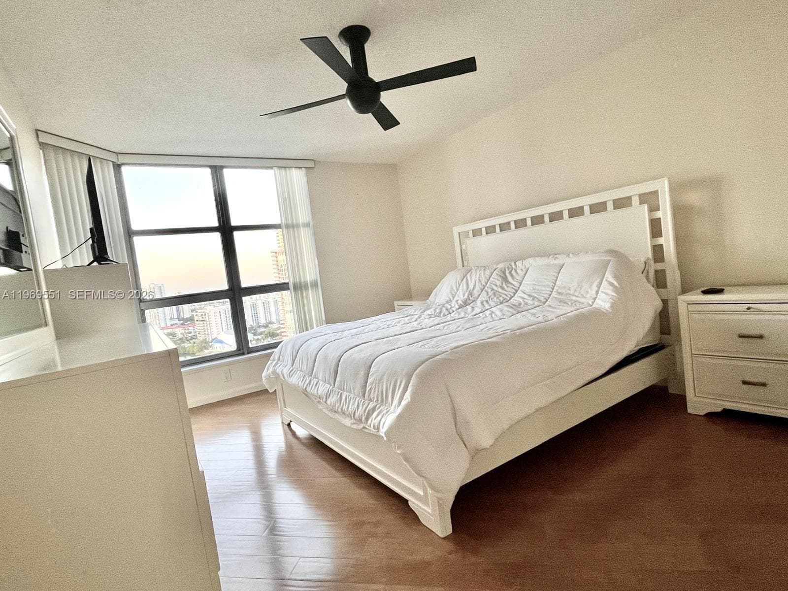 3530 Mystic Pointe Dr # 2504, Aventura FL 33180 — 12