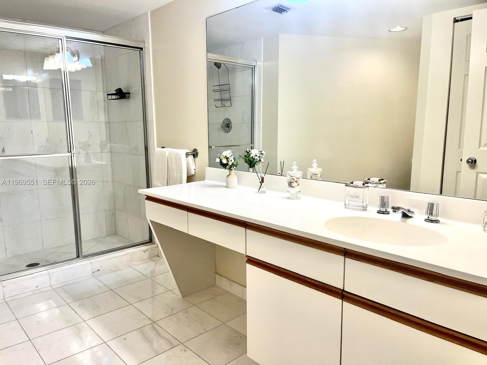 3530 Mystic Pointe Dr # 2504, Aventura FL 33180 — 14