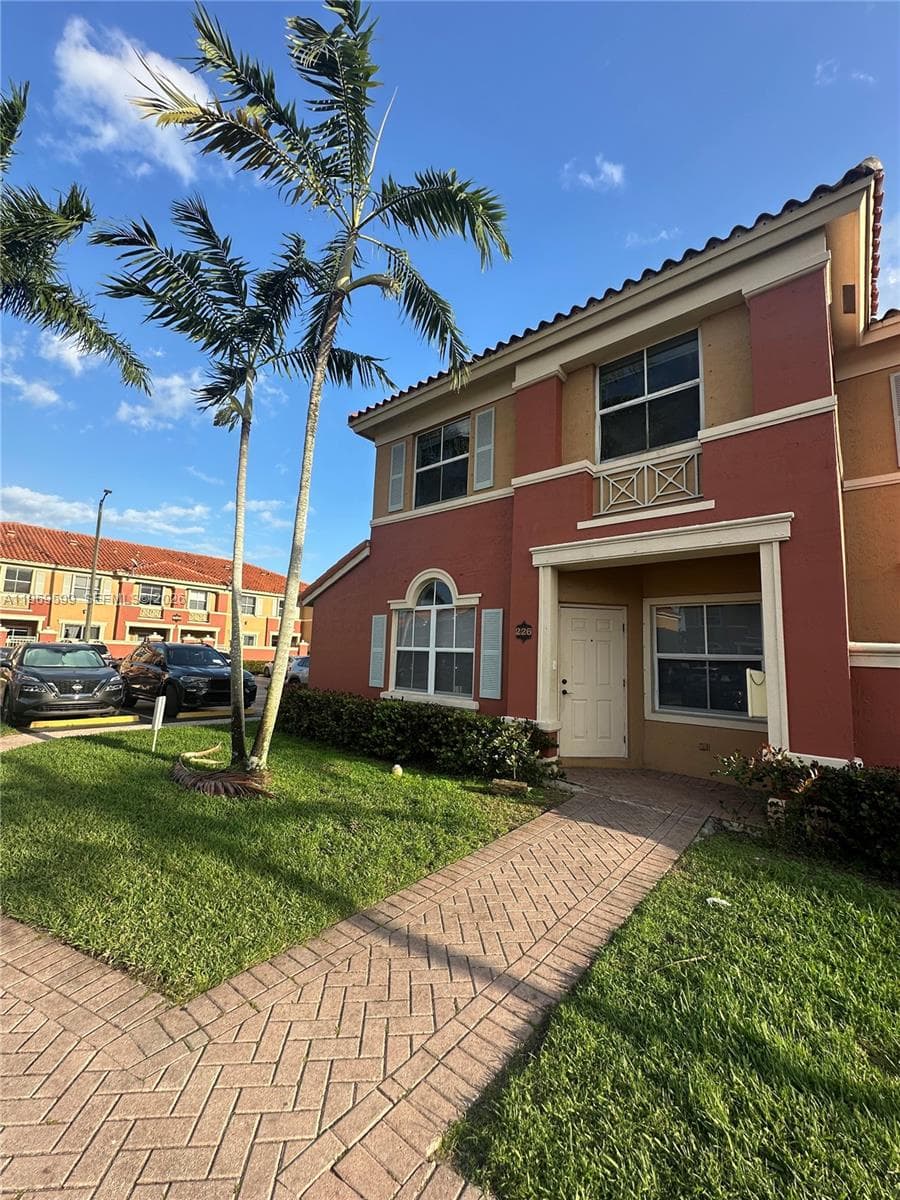 11438 NW 62nd Ter # 226, Doral FL 33178 — 1