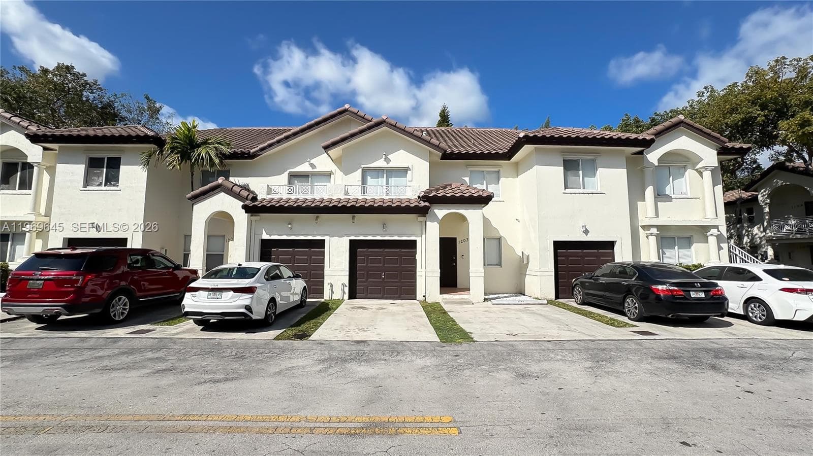 8902 NW 109th Ct # 1203, Doral FL 33178 — 3