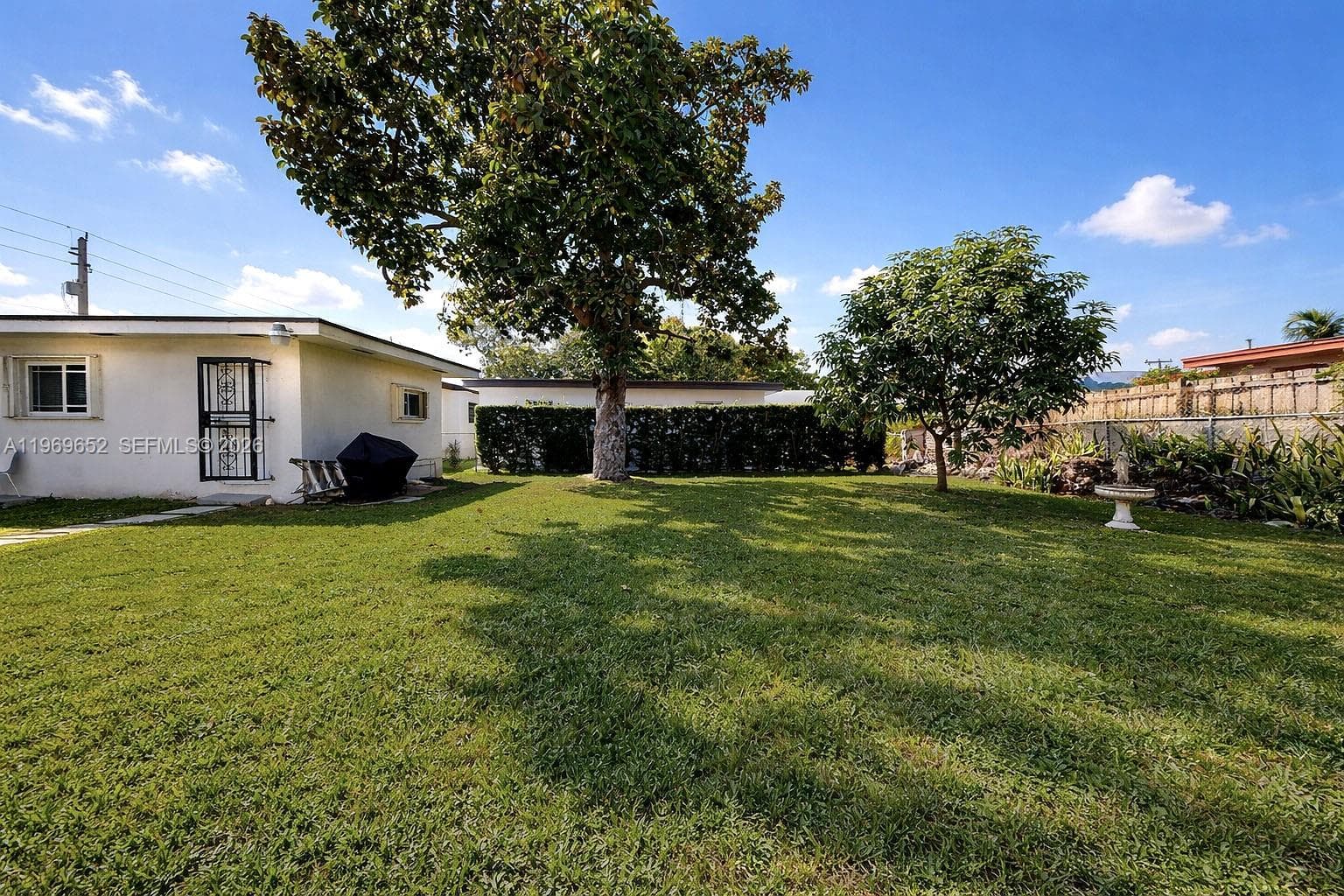 1611 SW 21st St, Miami FL 33145 — 52