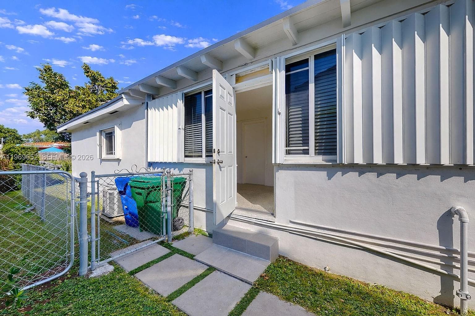 1611 SW 21st St, Miami FL 33145 — 36