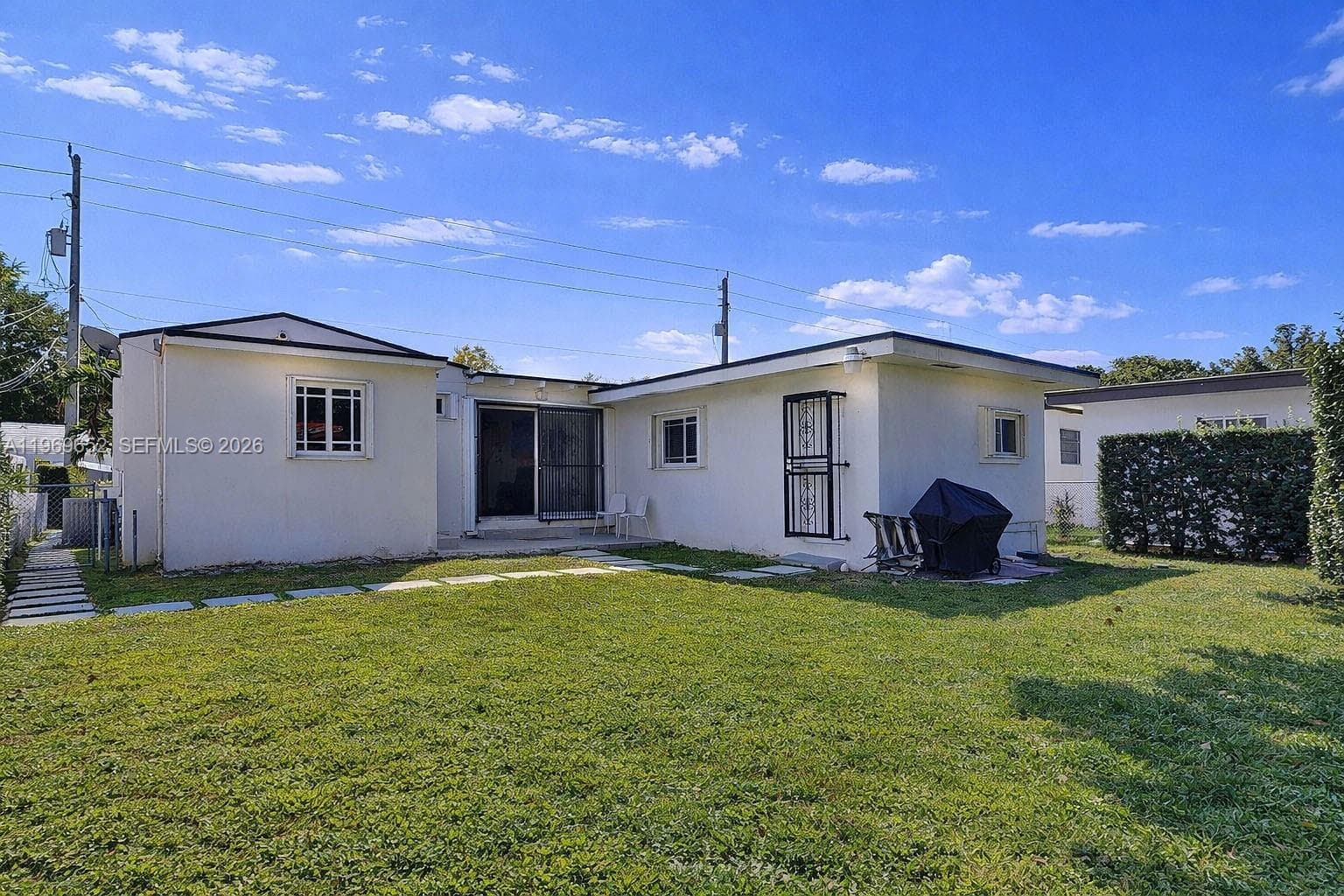 1611 SW 21st St, Miami FL 33145 — 55