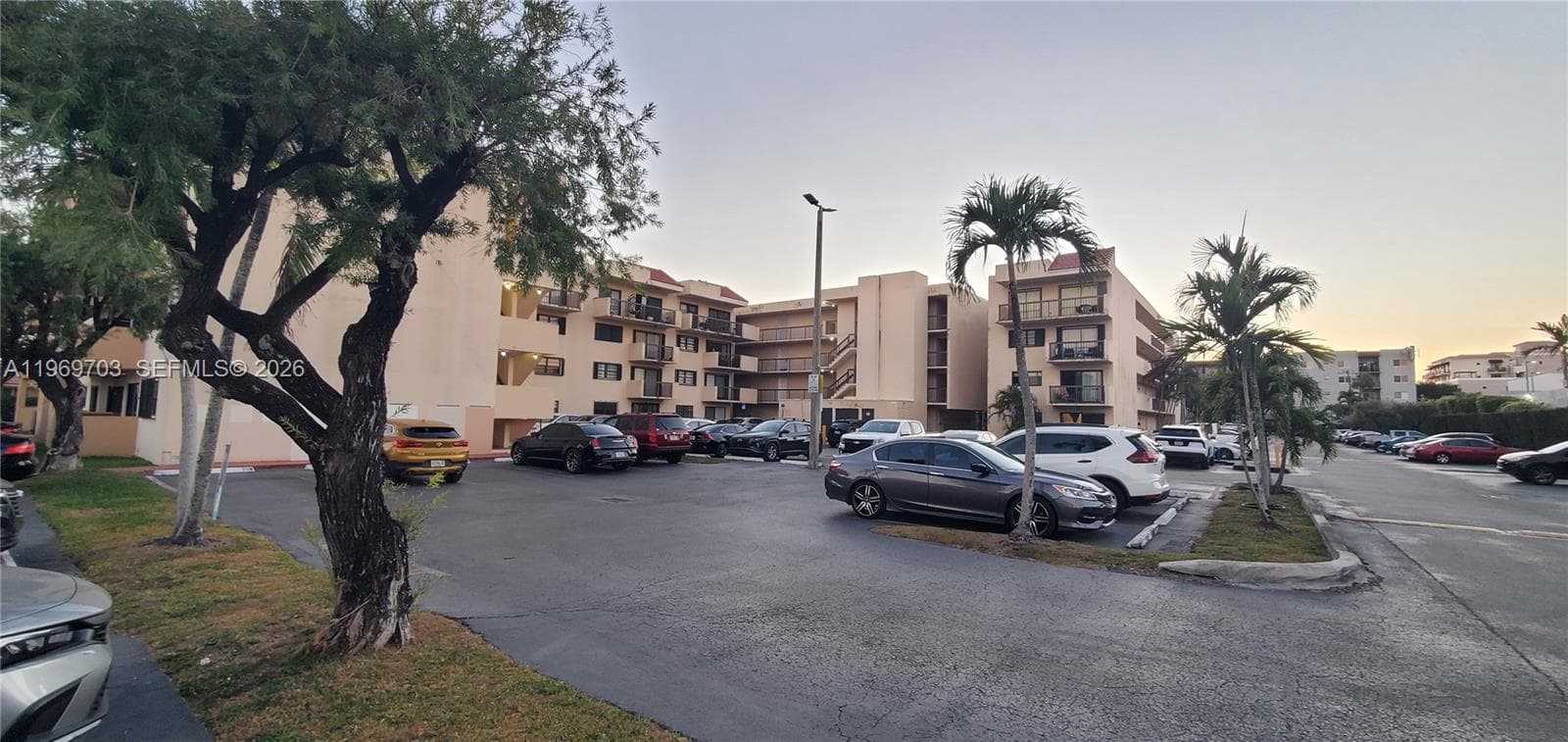 995 SW 84th Ave # 218, Miami FL 33144 — 2