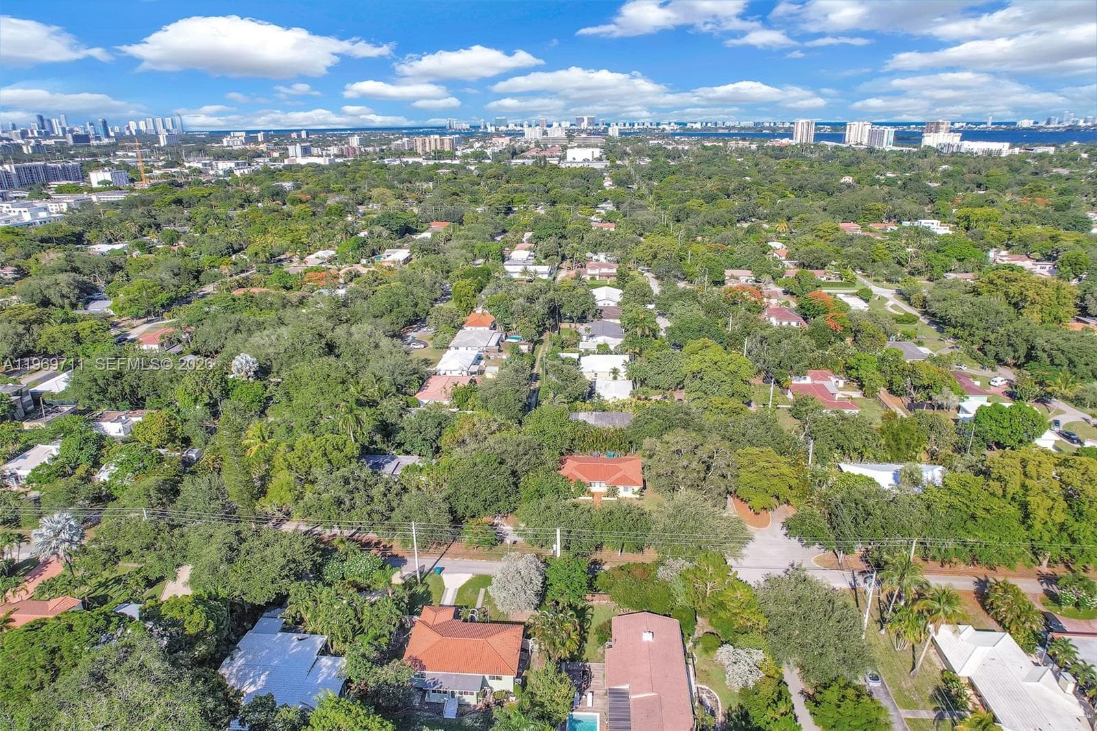 11919 NE 8th av, Biscayne Park FL 33161 — 38