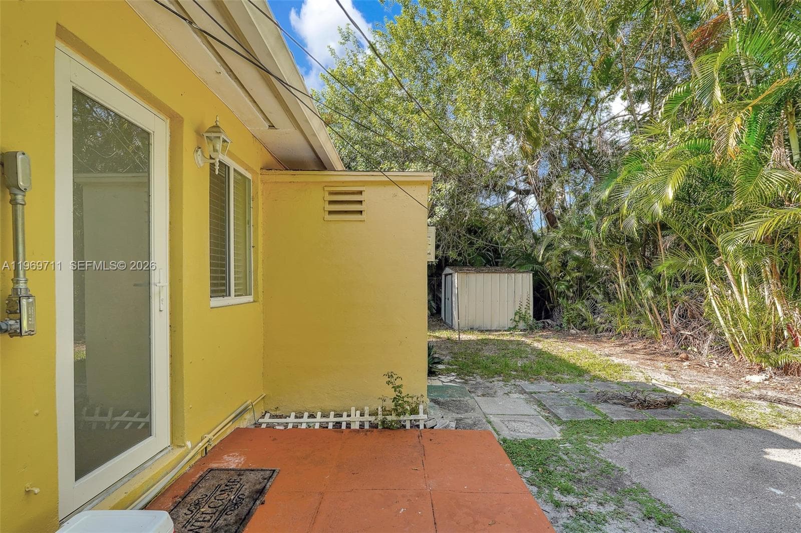 11919 NE 8th av, Biscayne Park FL 33161 — 51