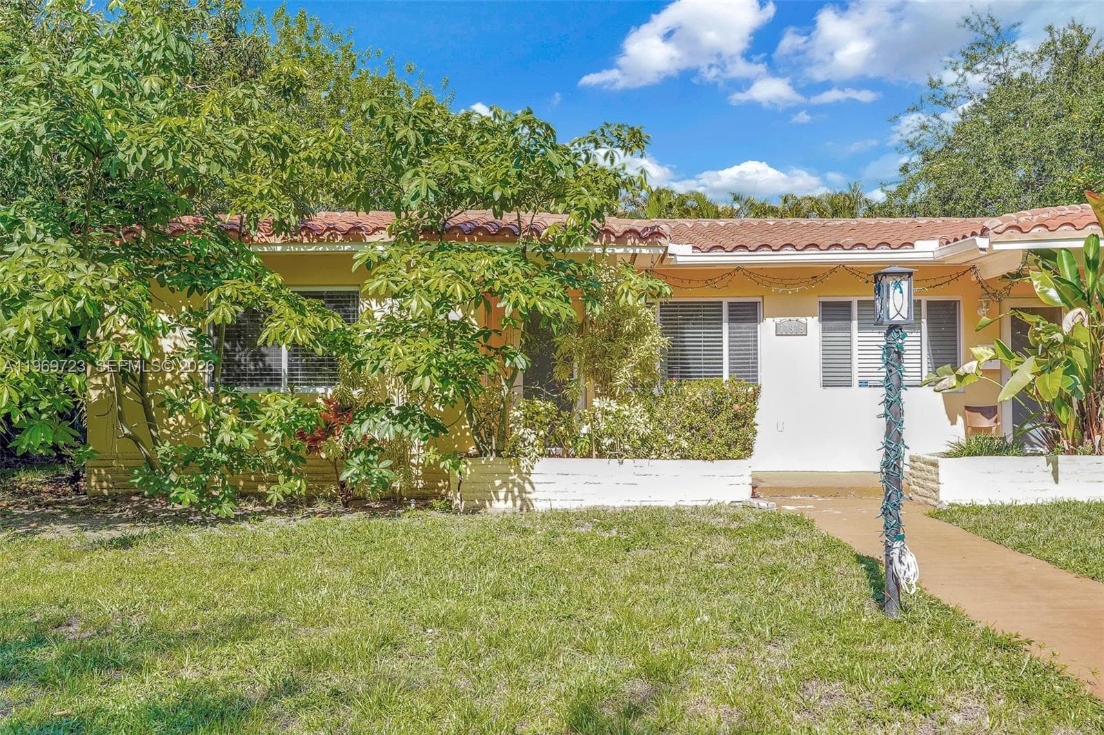 11919 NE 8th Ave, Biscayne Park FL 33161 — 36