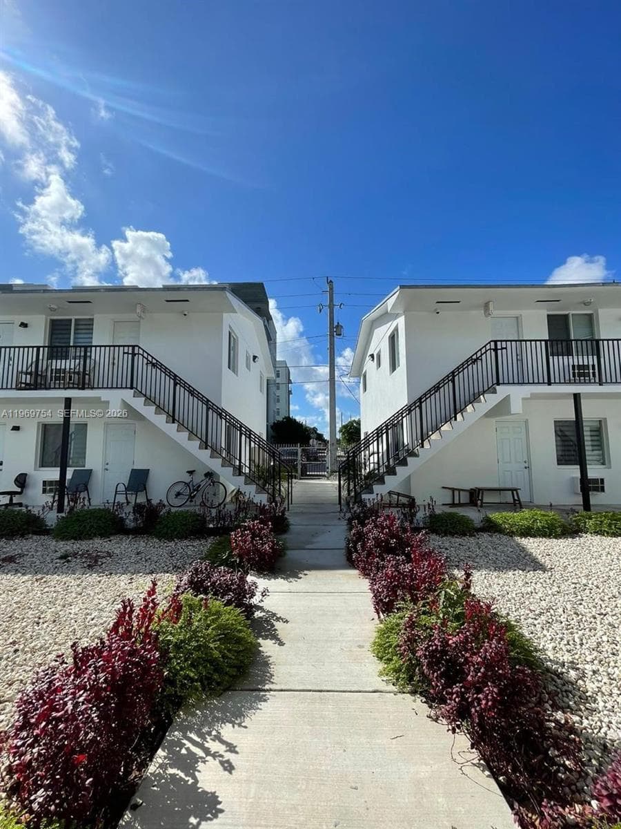 741 NW 60th St # 3, Miami FL 33127 — 1