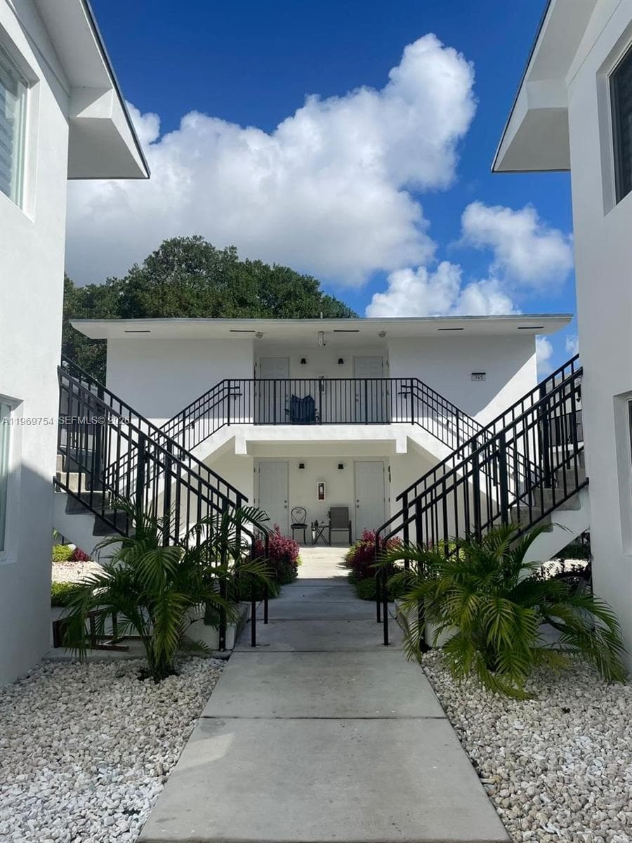 741 NW 60th St # 3, Miami FL 33127 — 15