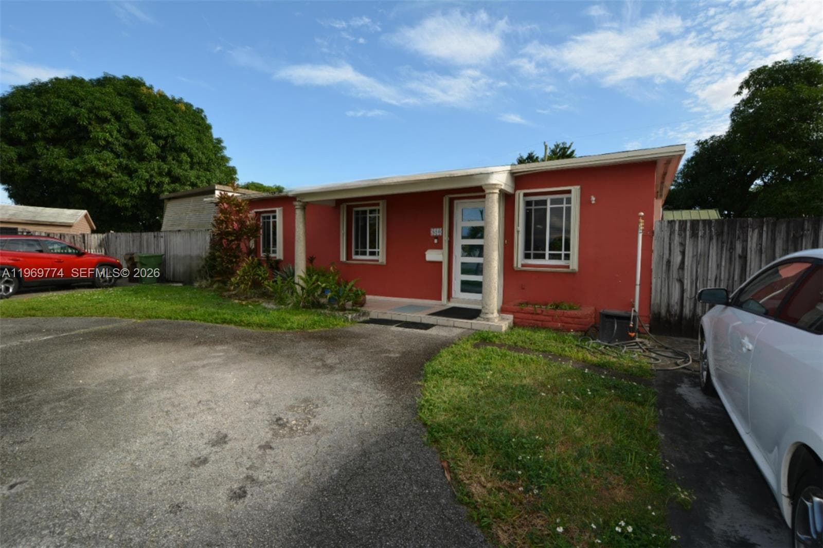 890 E 38th St, Hialeah FL 33013 — 2