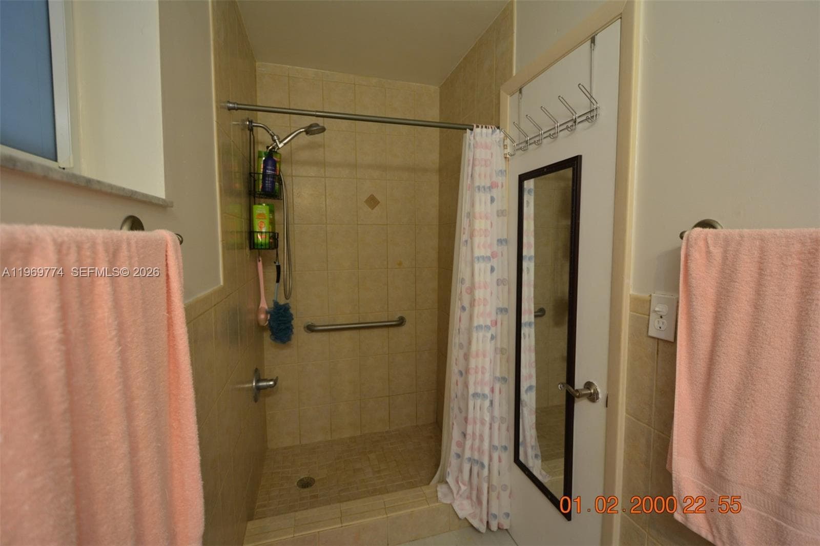 890 E 38th St, Hialeah FL 33013 — 32