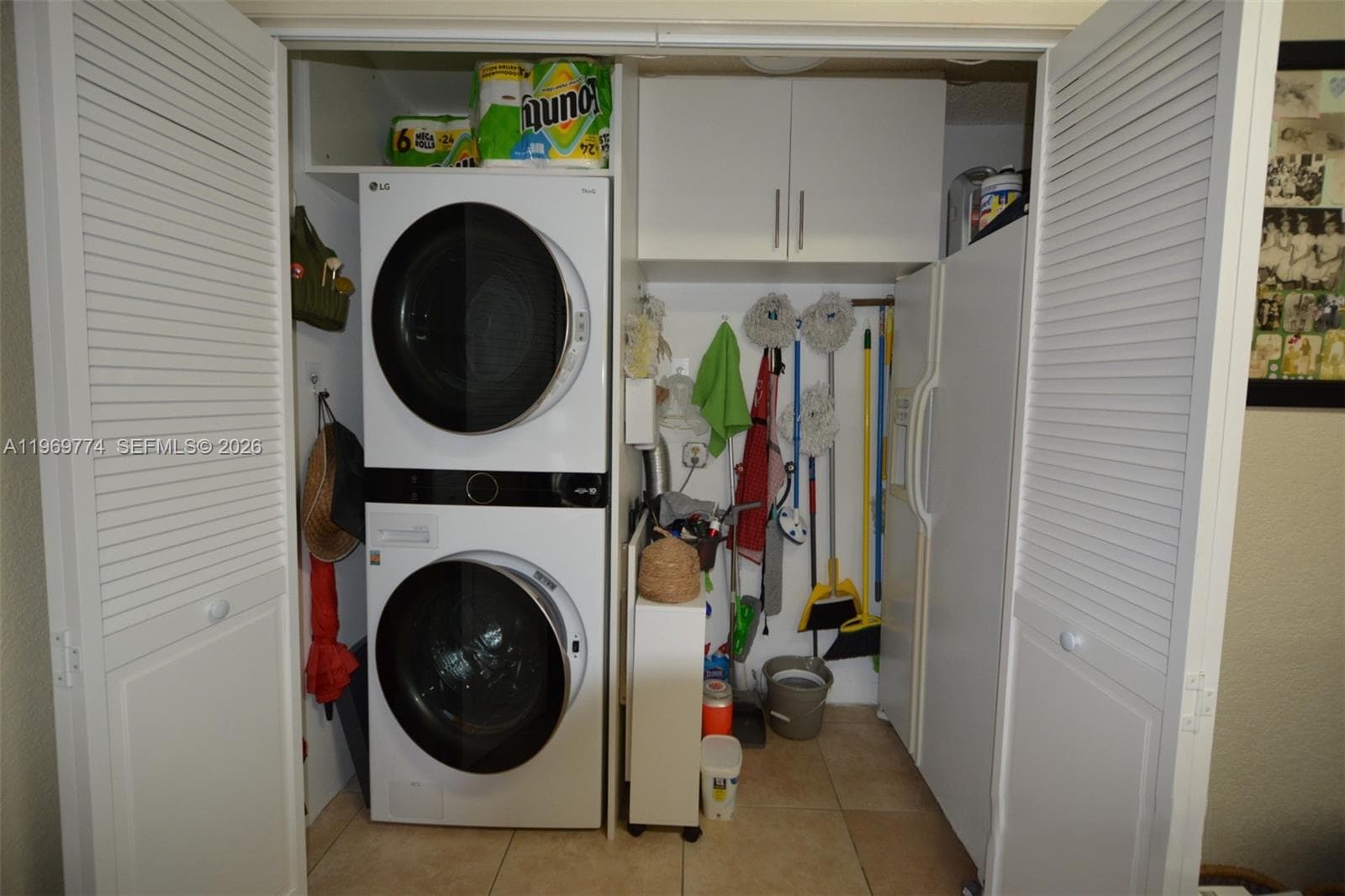 890 E 38th St, Hialeah FL 33013 — 21