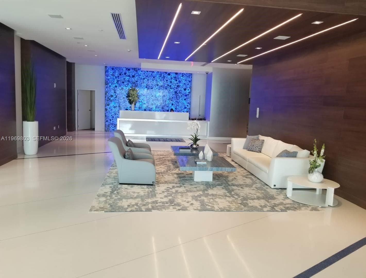 300 Sunny Isles Blvd # 2405, Sunny Isles Beach FL 33160 — 32
