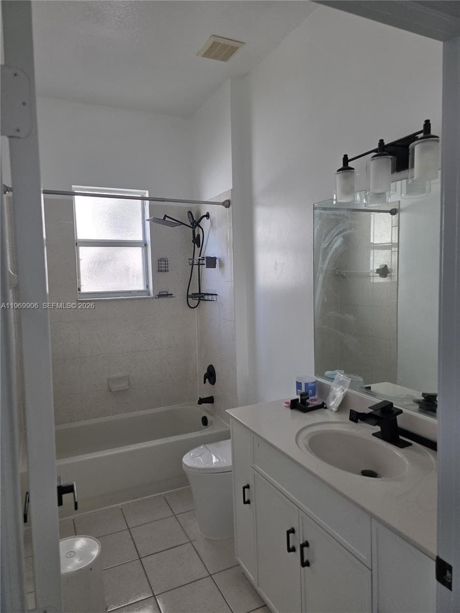 3930 NE 12th Dr, Homestead FL 33033 — 17
