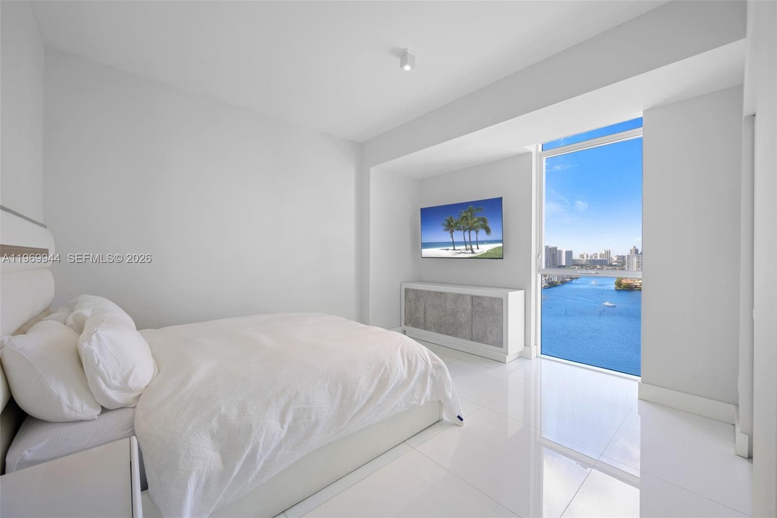 400 Sunny Isles Blvd # 2004, Sunny Isles Beach FL 33160 — 12