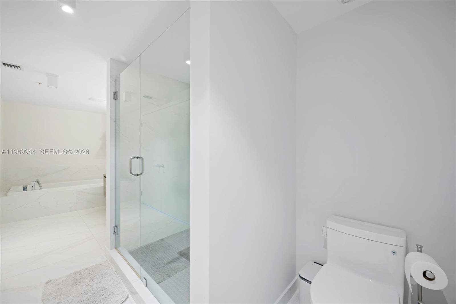 400 Sunny Isles Blvd # 2004, Sunny Isles Beach FL 33160 — 20