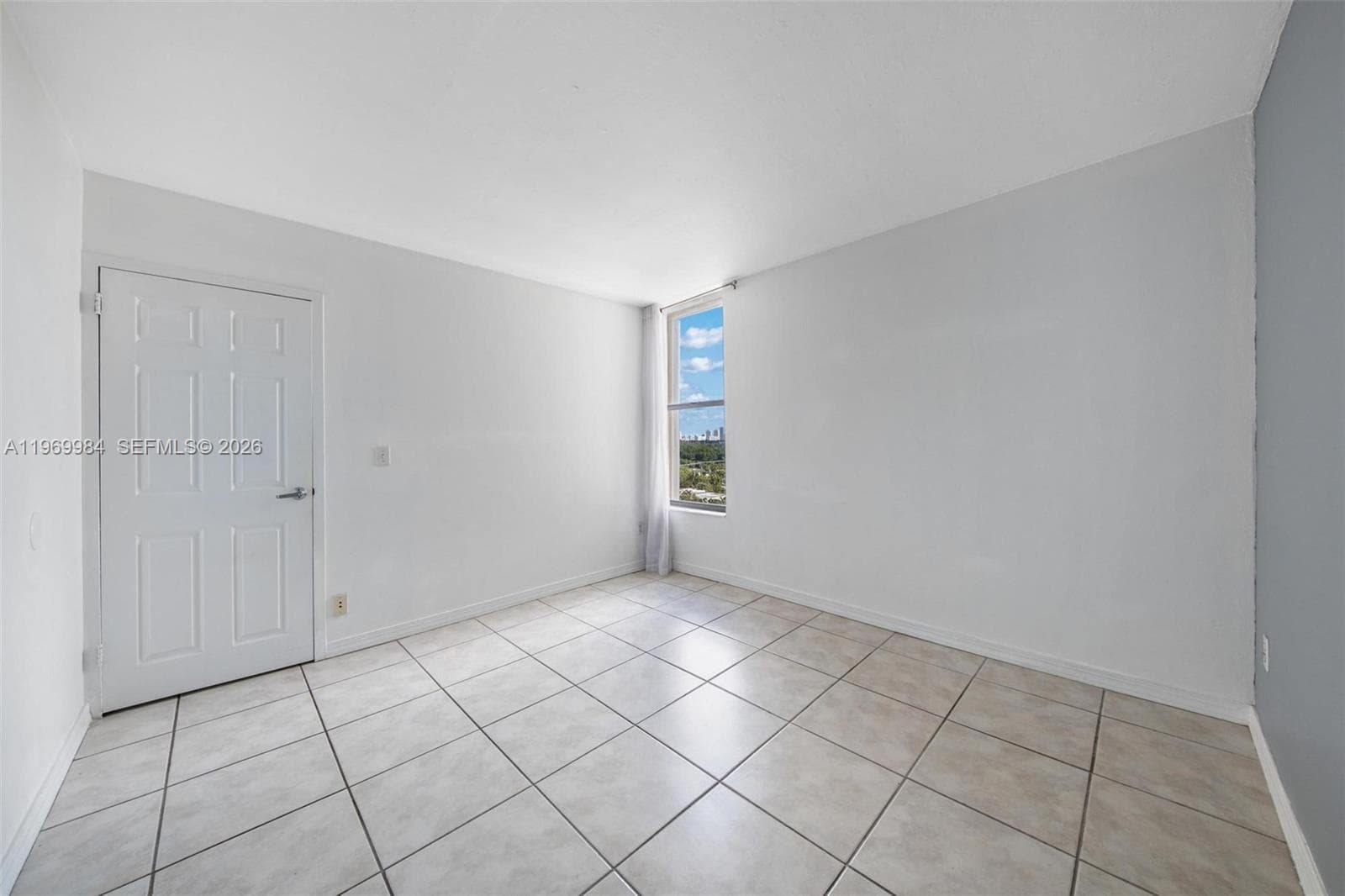 2350 NE 135th St # 811, North Miami FL 33181 — 23