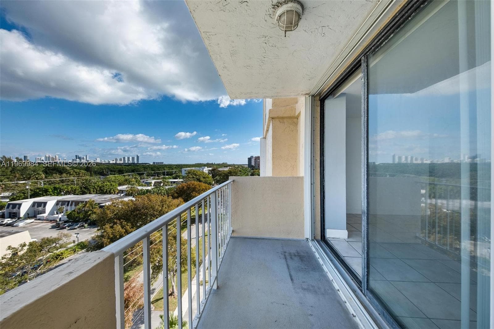2350 NE 135th St # 811, North Miami FL 33181 — 42