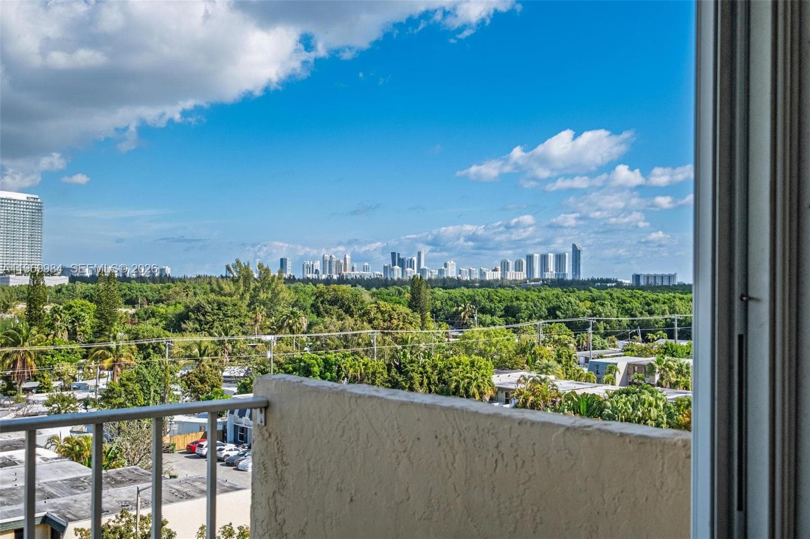 2350 NE 135th St # 811, North Miami FL 33181 — 38