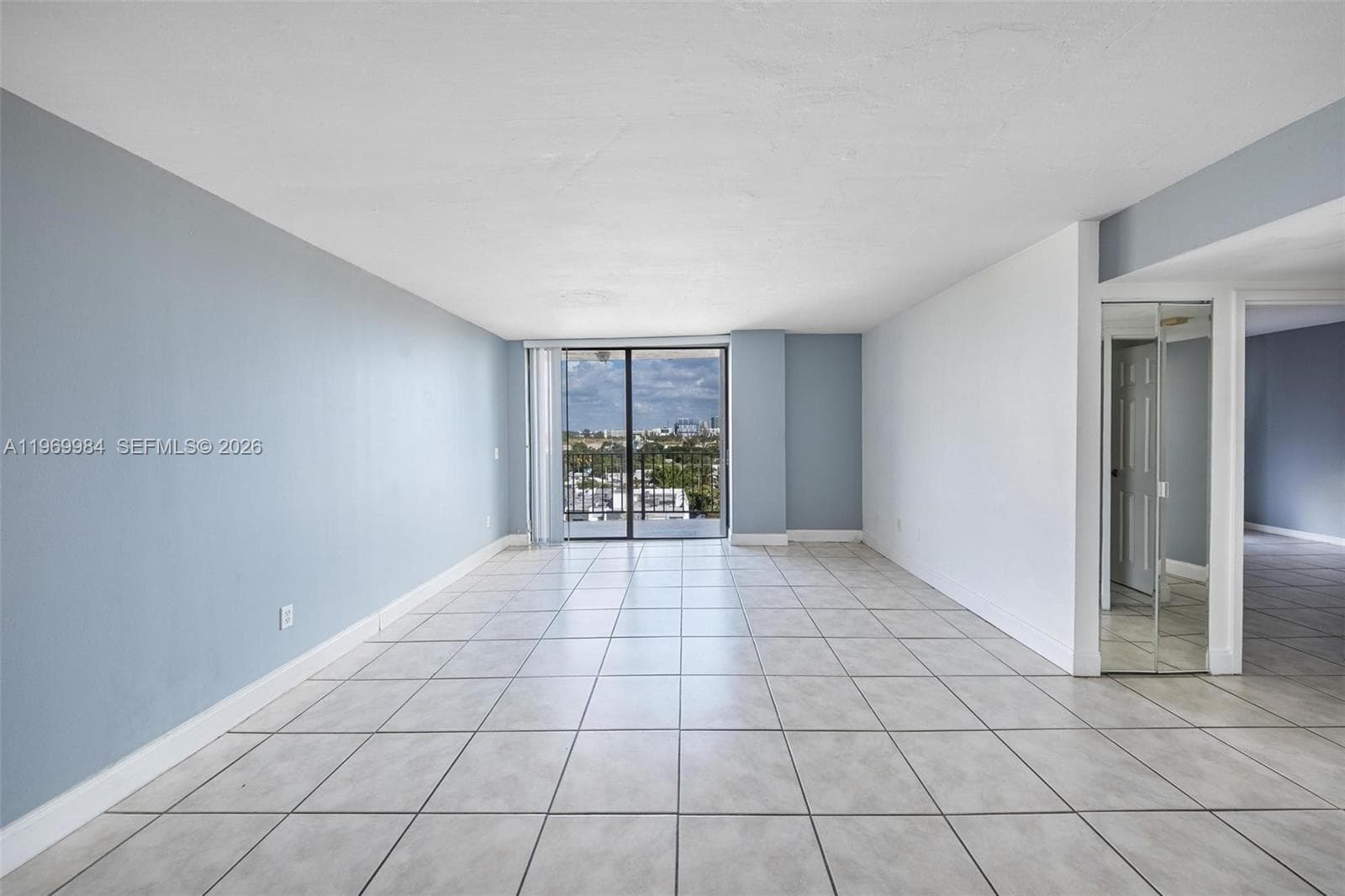 2350 NE 135th St # 811, North Miami FL 33181 — 11