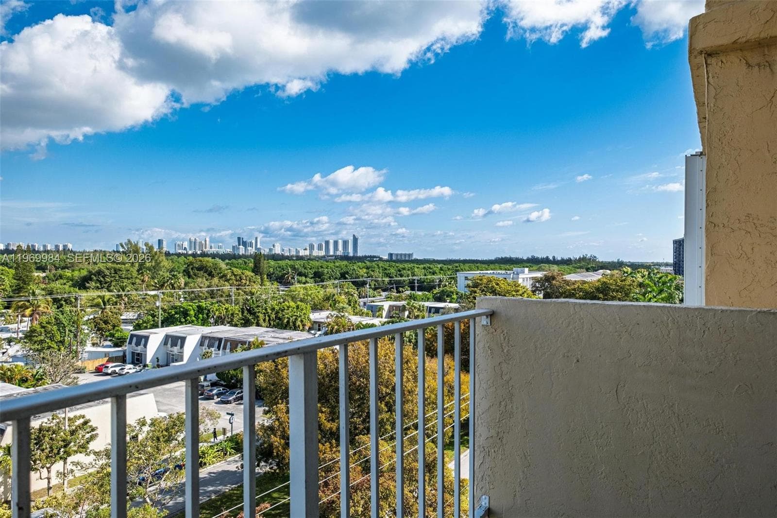 2350 NE 135th St # 811, North Miami FL 33181 — 39