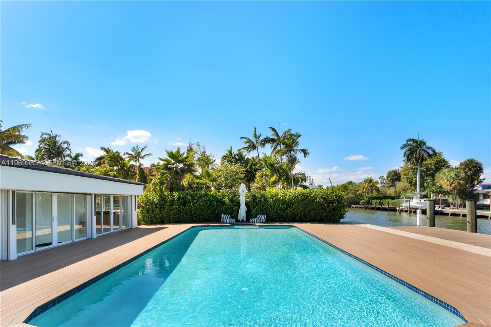 1025 Belle Meade Island Dr, Miami FL 33138 — 24