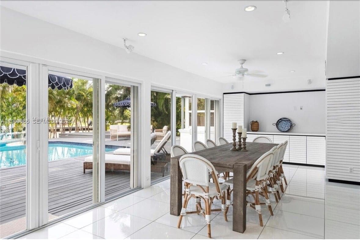 1025 Belle Meade Island Dr, Miami FL 33138 — 8