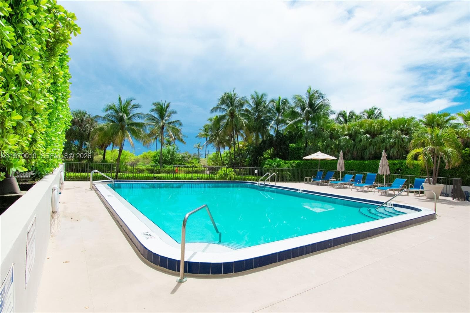 1623 Collins Ave, Miami Beach FL 33139 — 40